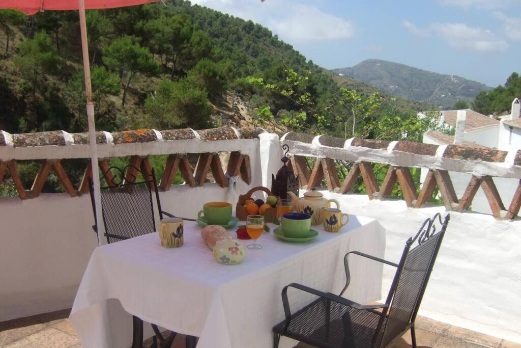Casa Rosa, Con Encanto Y Piscina Climatizada Frigiliana Extérieur photo