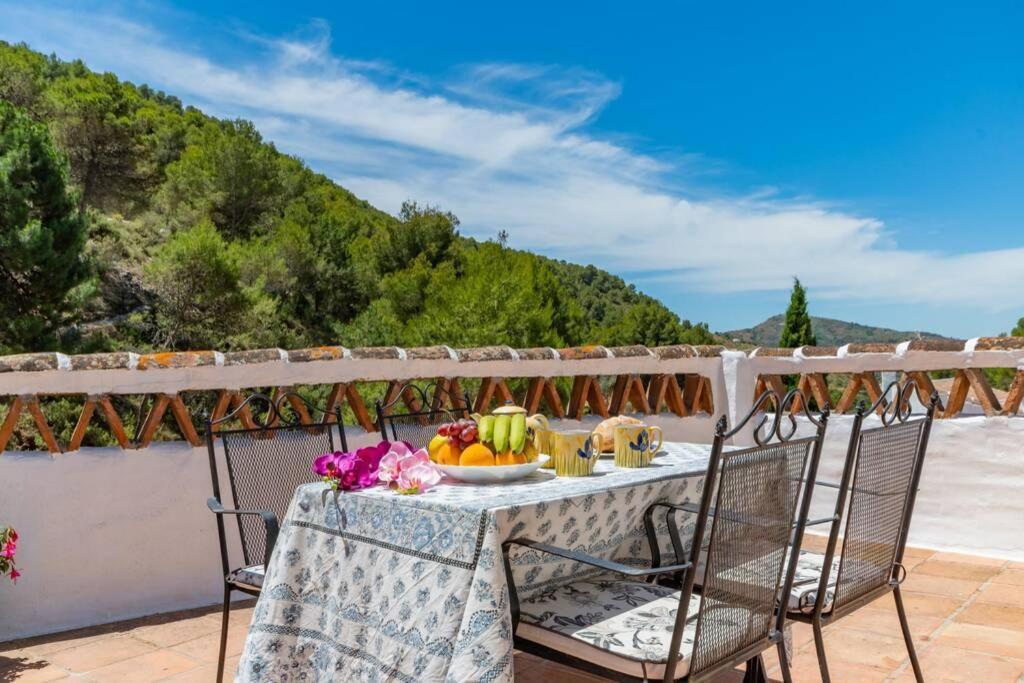 Casa Rosa, Con Encanto Y Piscina Climatizada Frigiliana Extérieur photo